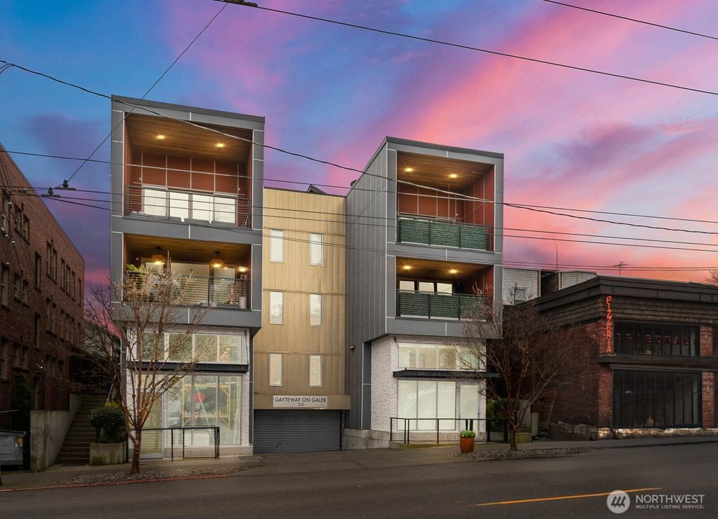 Photo of 315 W Galer Street #102, Seattle, WA 98119 (MLS # 2497269)