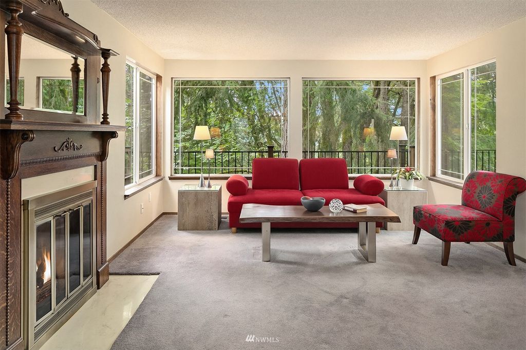 Photo of 41 Big Bear Court NW, Issaquah, WA 98027 (MLS # 1969876)