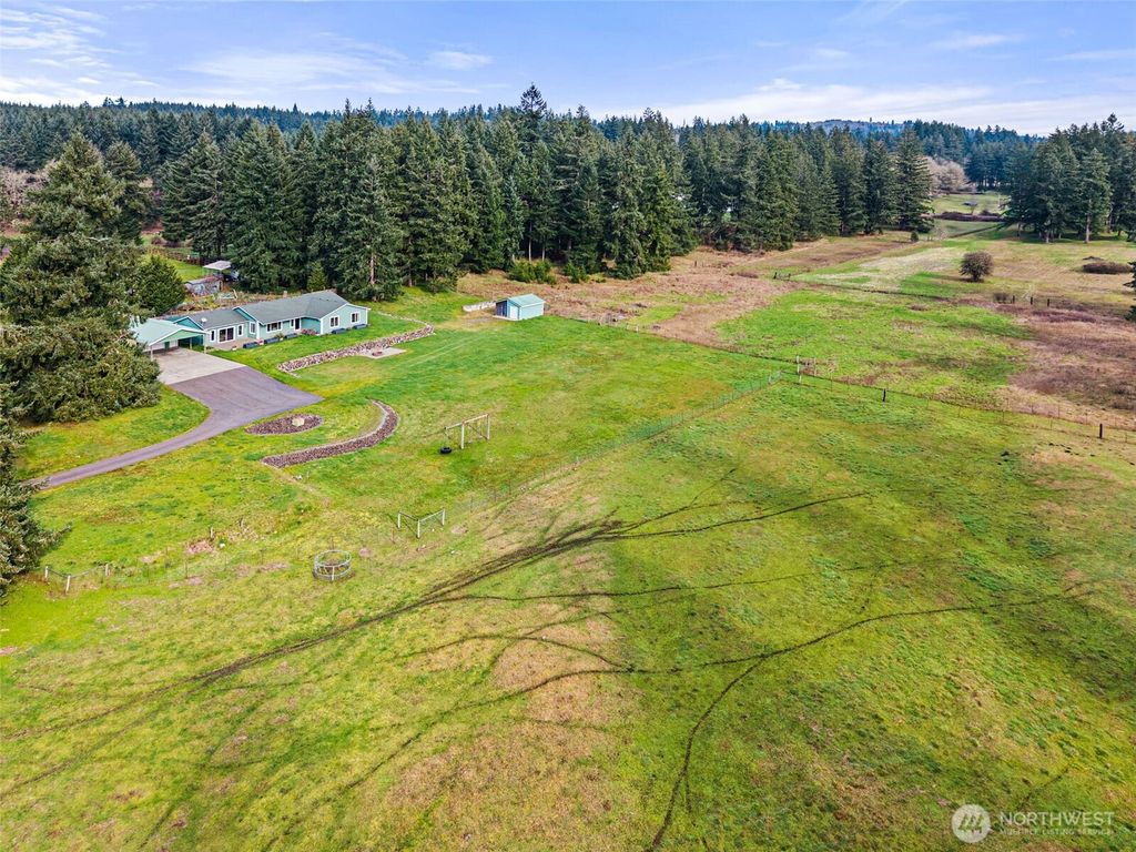 Photo of 16724 Violet Prairie Road SE, Tenino, WA 98589 (MLS # 2475115)