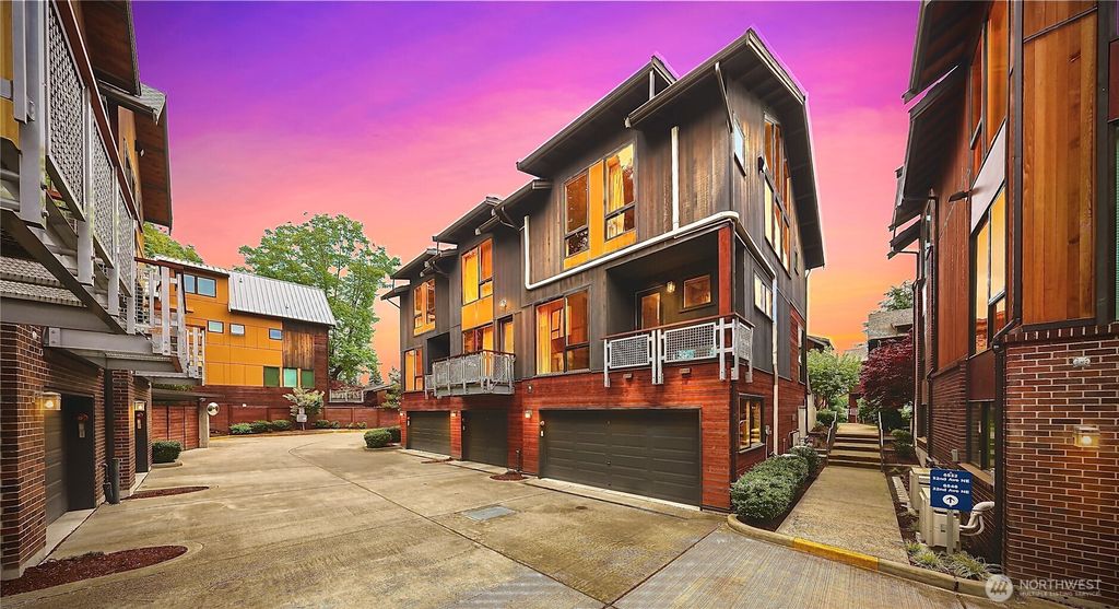 Photo of 6546 32nd Avenue NE #A, Seattle, WA 98115 (MLS # 2511455)