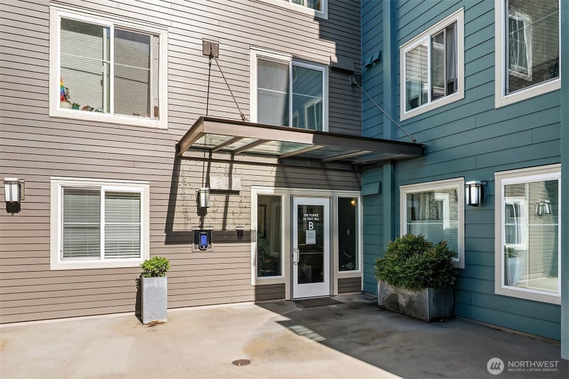 300 10th Avenue B409