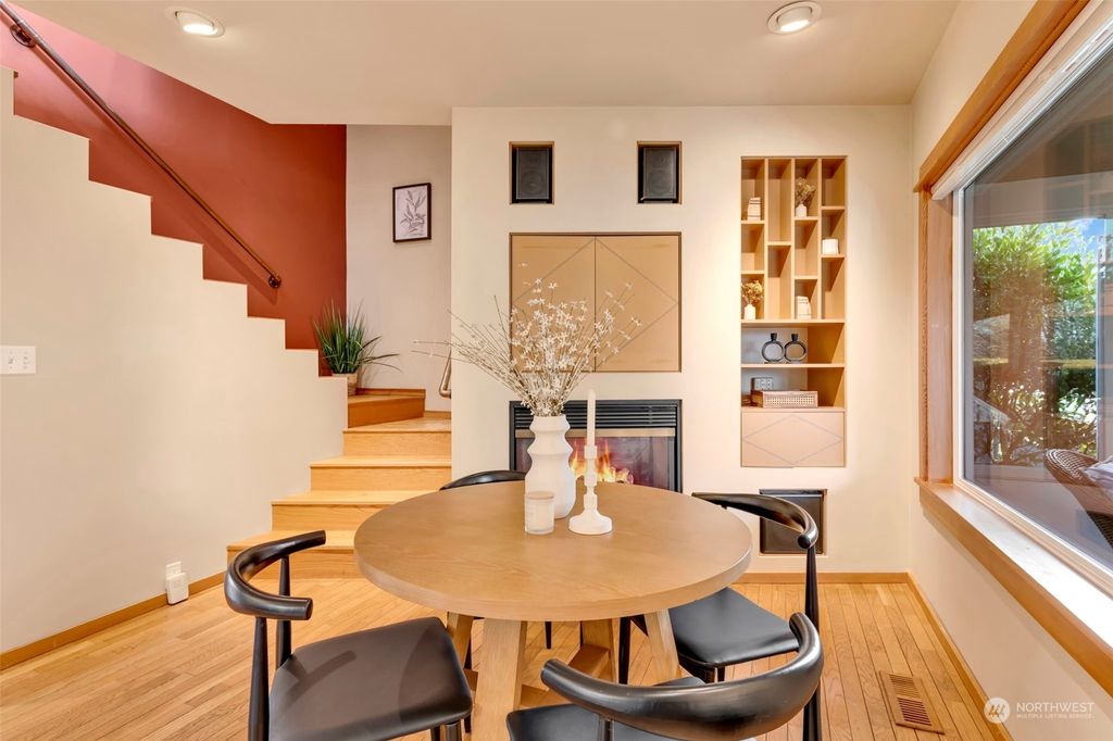 Photo of 3016 38th Avenue SW, Seattle, WA 98126 (MLS # 2321051)