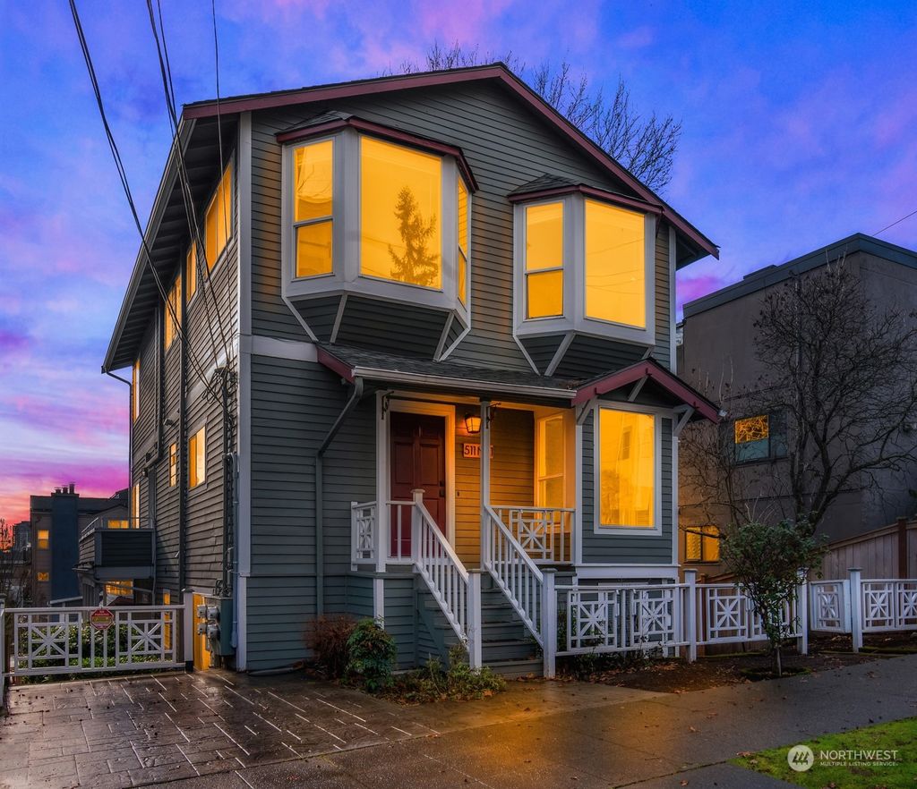Photo of 511 Ward Street #1, Seattle, WA 98109 (MLS # 2024491)
