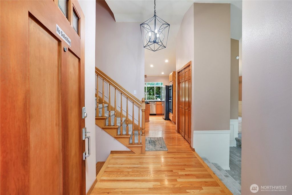 Photo of 1612 SW 304th Street, Federal Way, WA 98023 (MLS # 2390275)