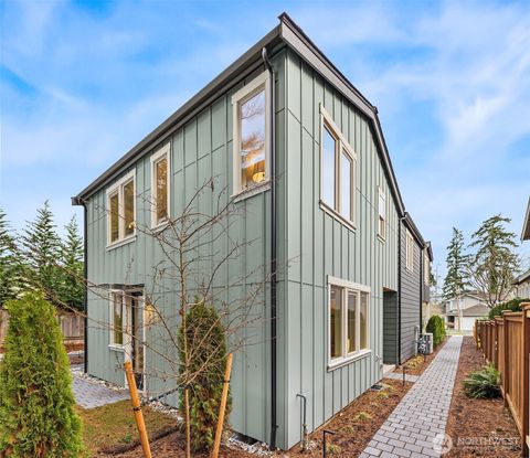 Photo of 639 18th Avenue W, Kirkland, WA 98033 (MLS # 2513355)