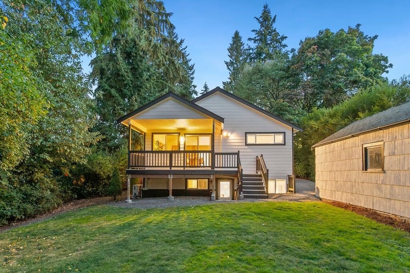 3042 NE 94th Street