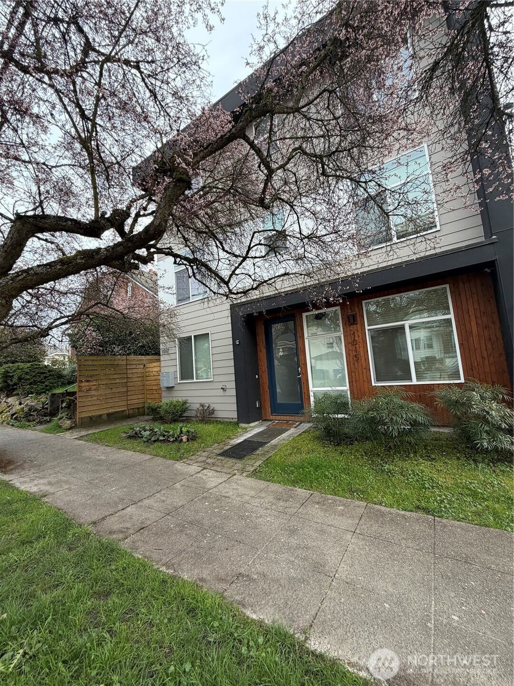 Photo of 1017 NE 55th Street, Seattle, WA 98105 (MLS # 2500377)