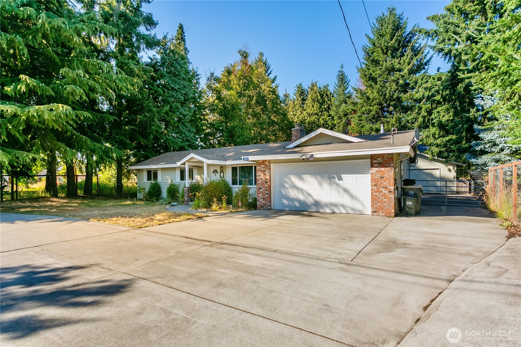1314 W Yelm Avenue