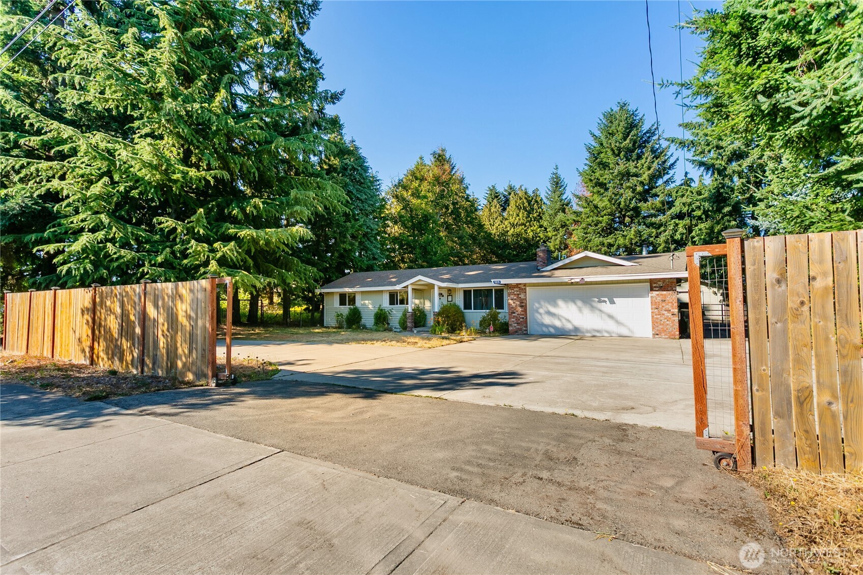 1314 W Yelm Avenue