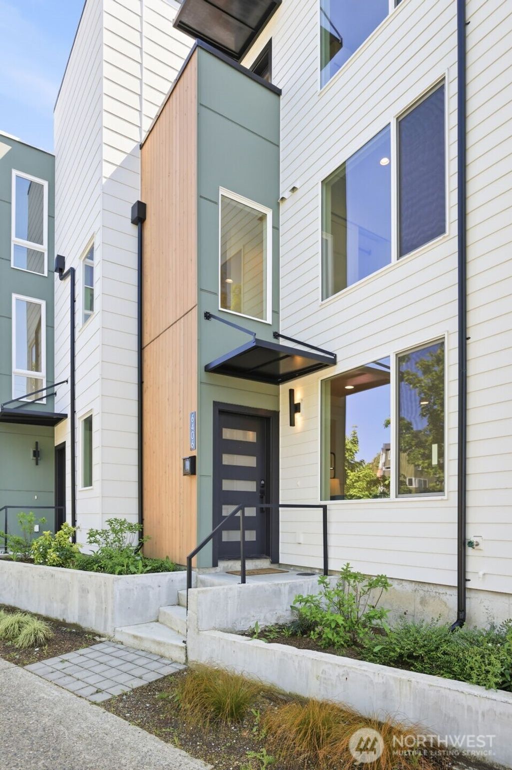 Photo of 6406 Fauntleroy Way SW, Seattle, WA 98136 (MLS # 2515831)