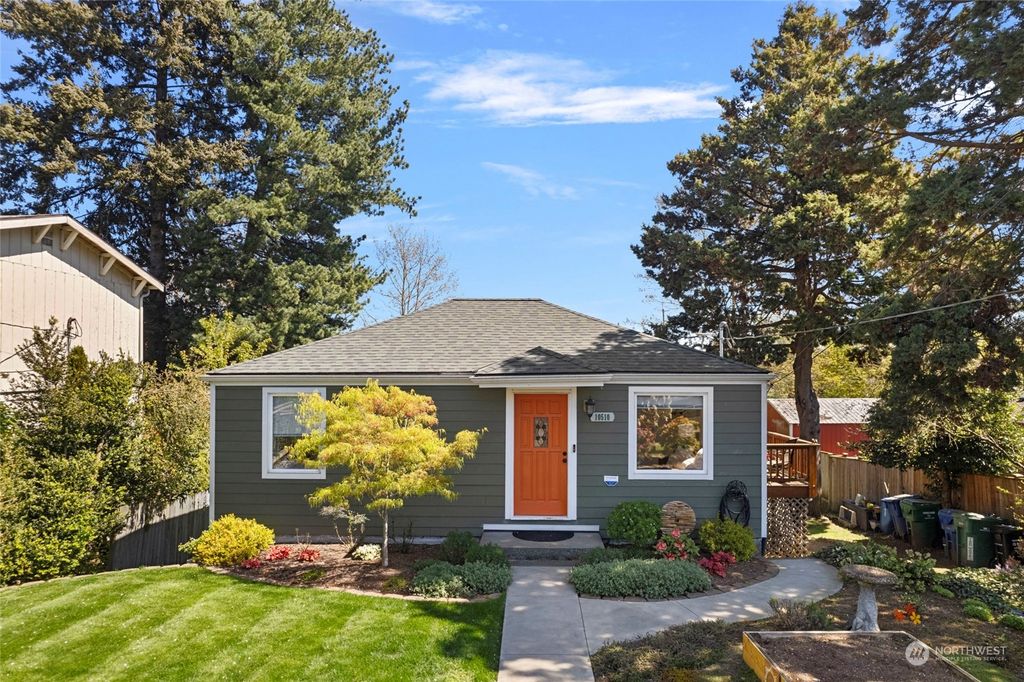 Photo of 10510 Linden Avenue N, Seattle, WA 98133 (MLS # 2226111)