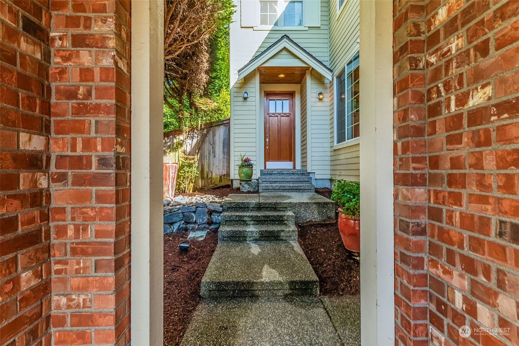 Photo of 2620 116th Avenue NE, Bellevue, WA 98004 (MLS # 2159409)