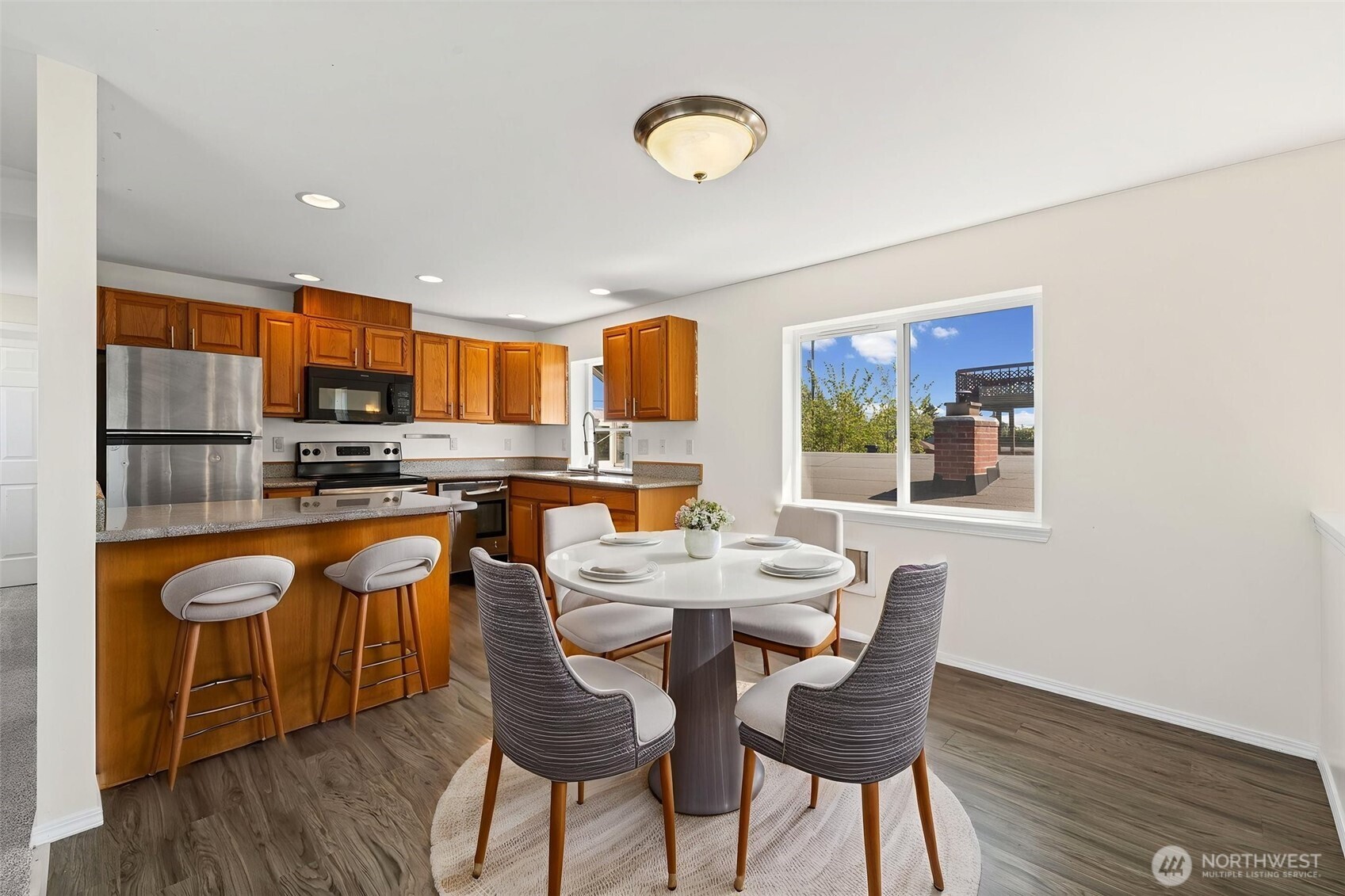 2105 S Sprague