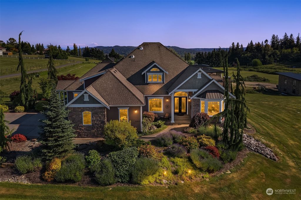 Photo of 13232 84th Street SE, Snohomish, WA 98290 (MLS # 2141873)