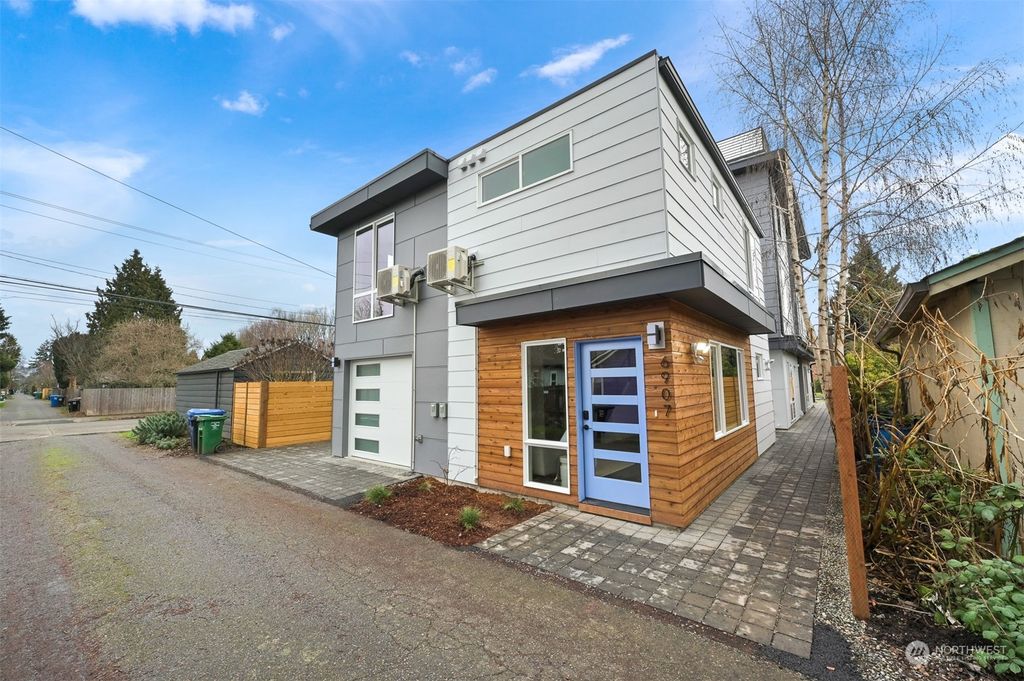 Photo of 6907 Flora Avenue S, Seattle, WA 98108 (MLS # 2032483)