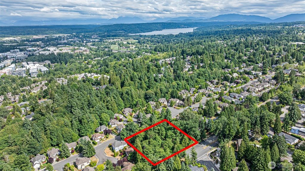 Photo of 7610 148th Ave NE Ave, Redmond, WA 98052 (MLS # 2447834)