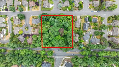 Photo of 7610 148th Ave NE Ave, Redmond, WA 98052 (MLS # 2447834)