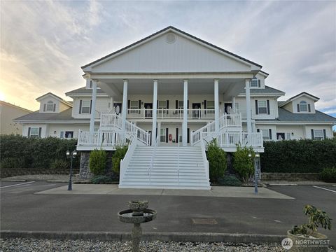 Photo of 855 NW Ocean Shores Boulevard #201, Ocean Shores, WA 98569 (MLS # 2454313)