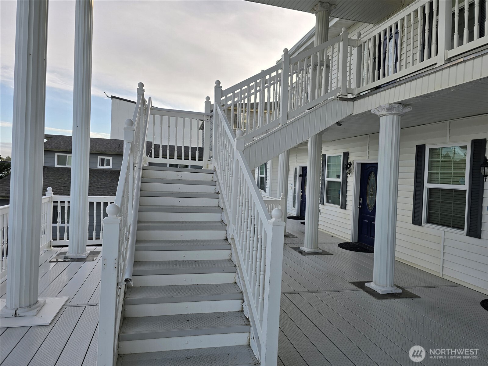 855 NW Ocean Shores Boulevard 201