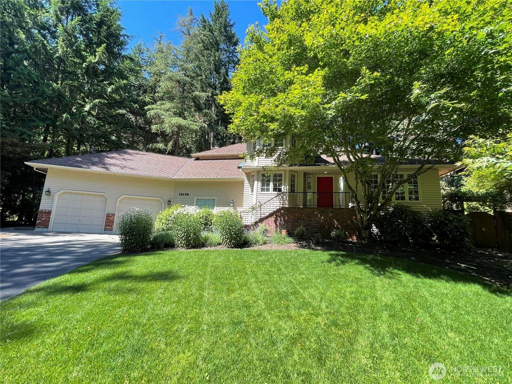 Photo of 18136 NE 201st Drive, Woodinville, WA 98077 (MLS # 2401583)