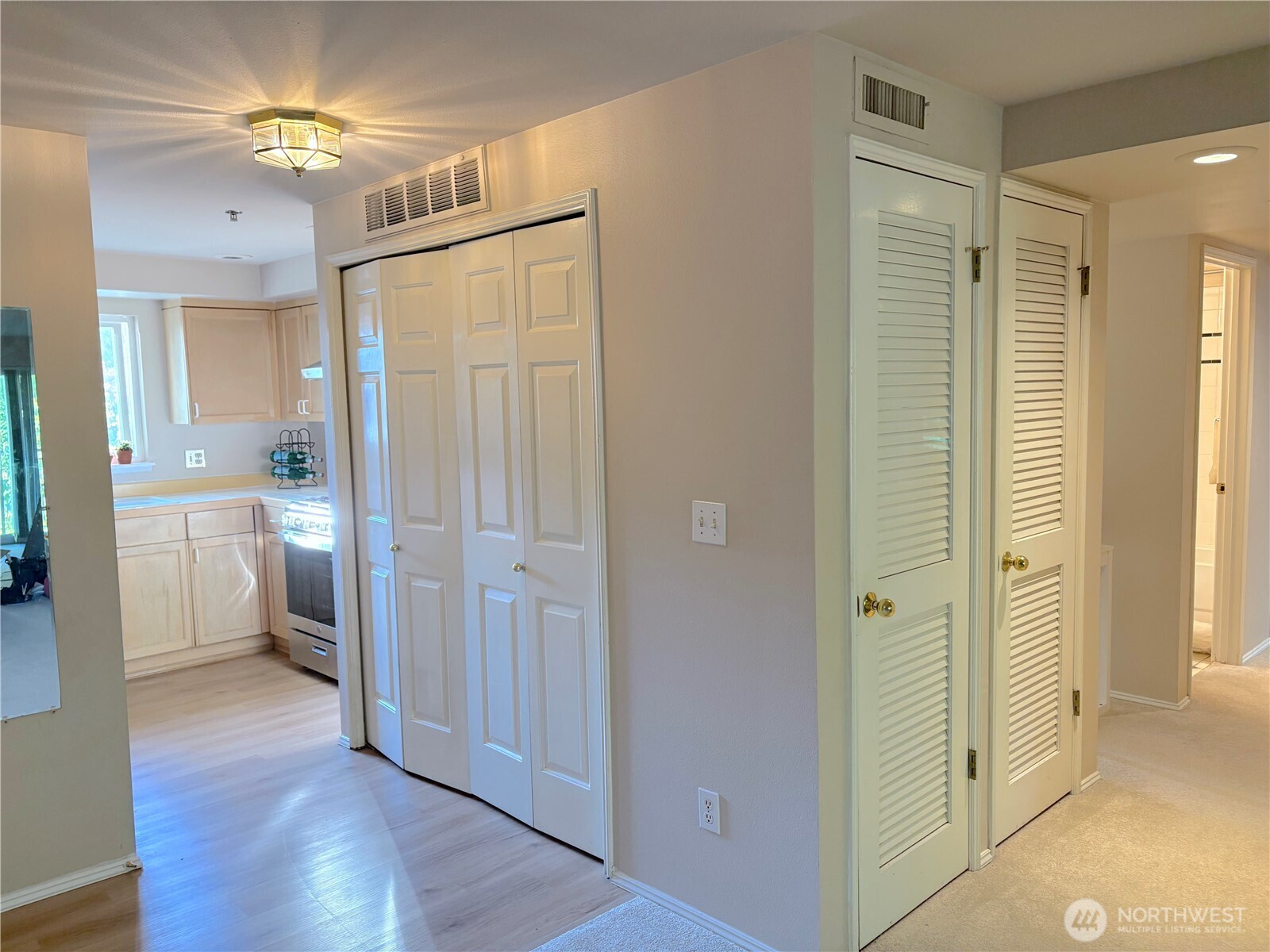 250 NW Dogwood Street C201