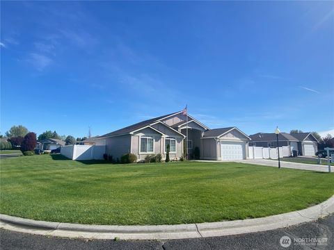 9500 SE Castlewood Drive, Moses Lake, WA 98837 - MLS#: 2348624