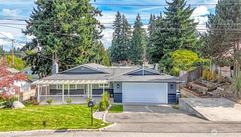 Photo of 35616 15th Ave SW Ave, Federal Way, WA 98023 (MLS # 2387162)