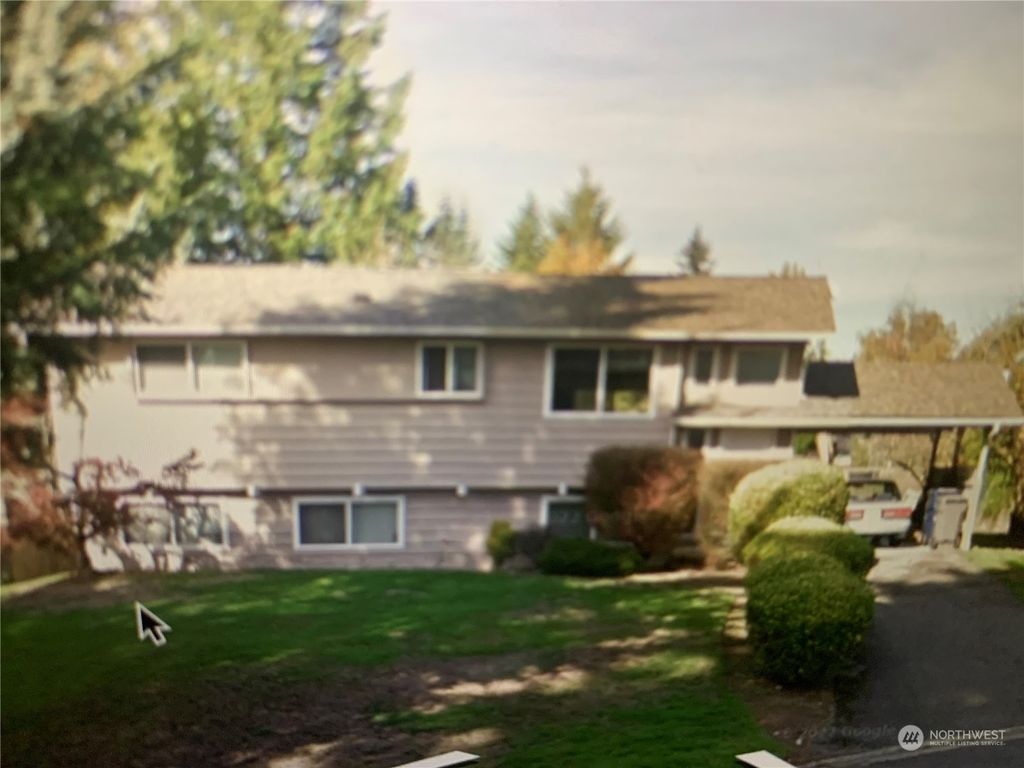 Photo of 609 212th Street SW, Bothell, WA 98021 (MLS # 2074000)