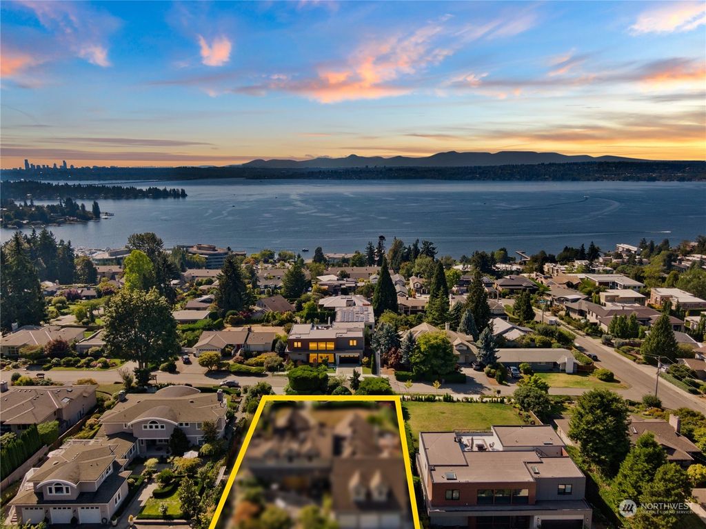 Photo of 5606 105th Avenue NE, Kirkland, WA 98033 (MLS # 2158060)