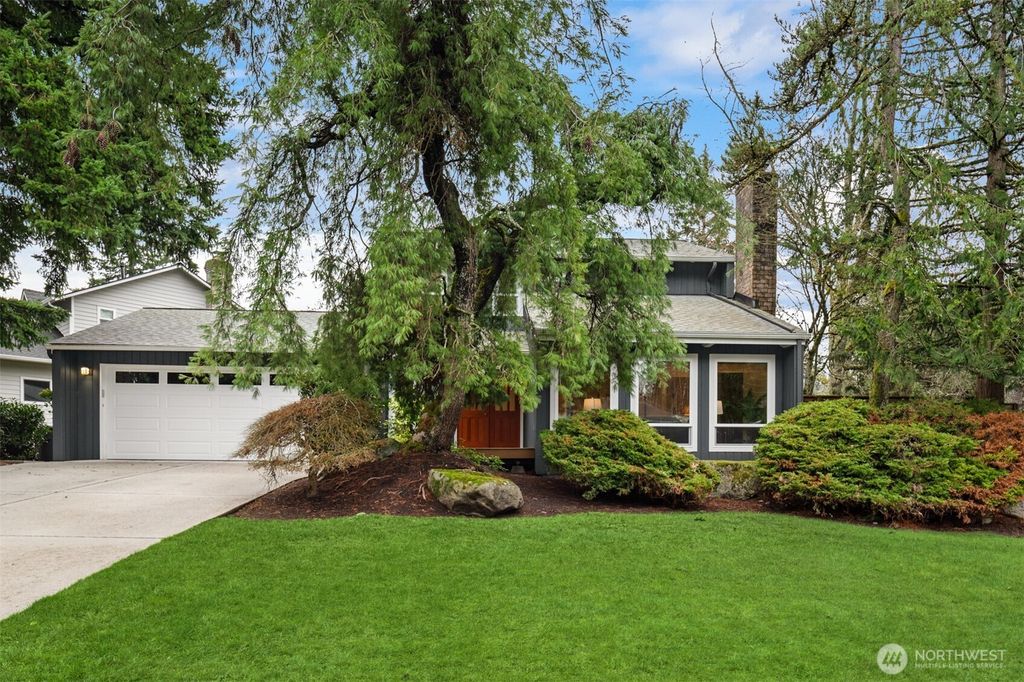 Photo of 15907 SE 48th Drive, Bellevue, WA 98006 (MLS # 2464331)