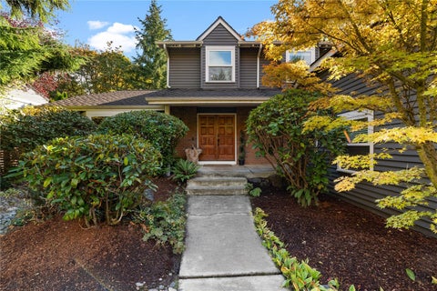 Photo of 15317 NE 108th Place, Redmond, WA 98052 (MLS # 2591334)
