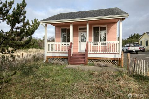 Photo of 440 Marine View Drive SW #1, Ocean Shores, WA 98569 (MLS # 2482388)