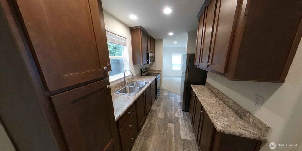 Photo of 826 Chester Avenue, Bremerton, WA 98337 (MLS # 2528733)