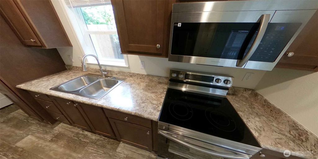 Photo of 826 Chester Avenue, Bremerton, WA 98337 (MLS # 2528733)