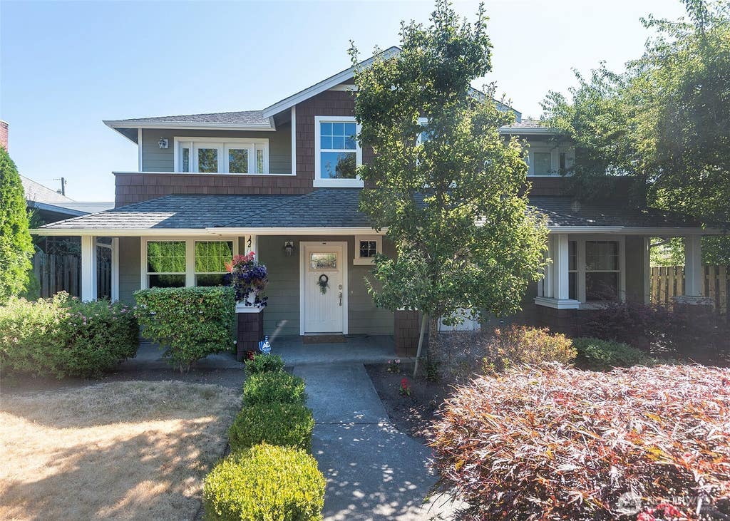 Photo of 3627 Lombard Avenue #A, Everett, WA 98021 (MLS # 2571579)