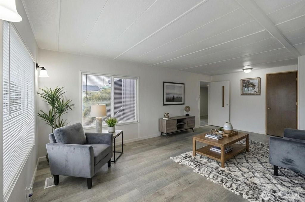 Photo of 201 Ho Hum Lane, Aberdeen, WA 98520 (MLS # 2470591)