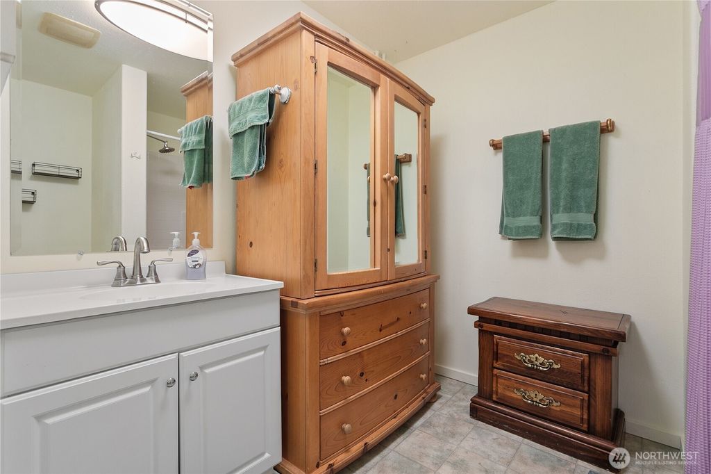 listing image 9365879359314016274