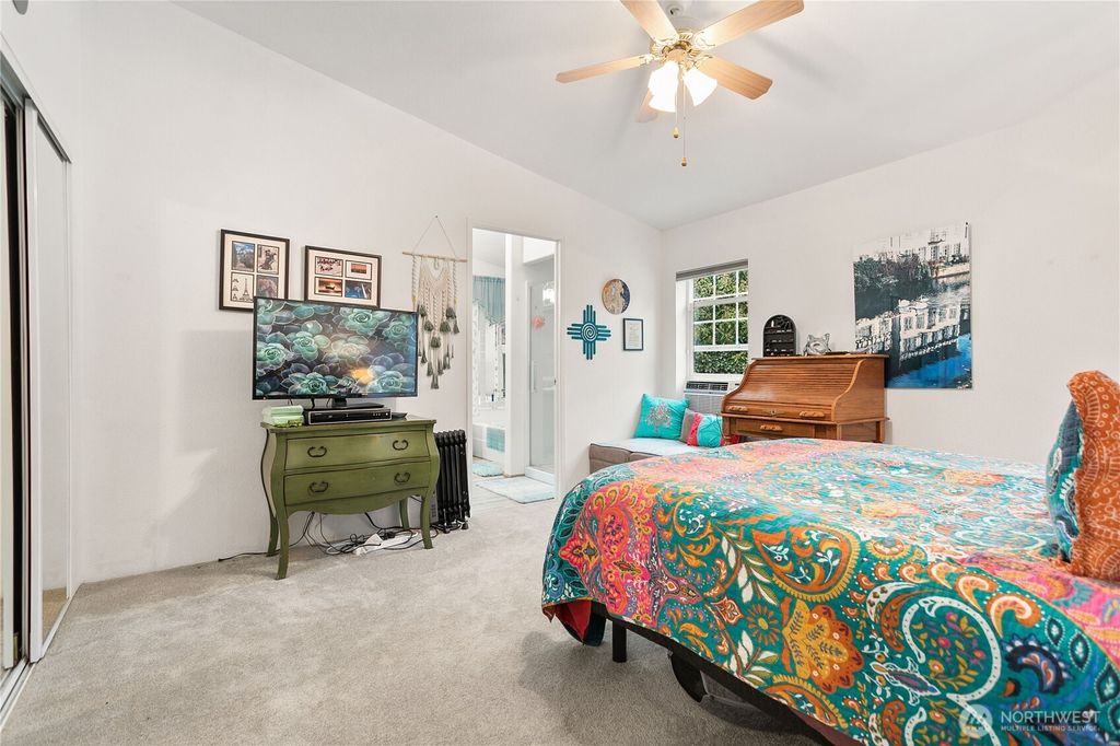 listing image 9362453526828263809