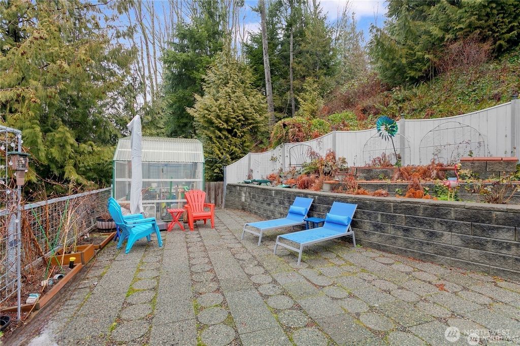listing image 9368595623492140303