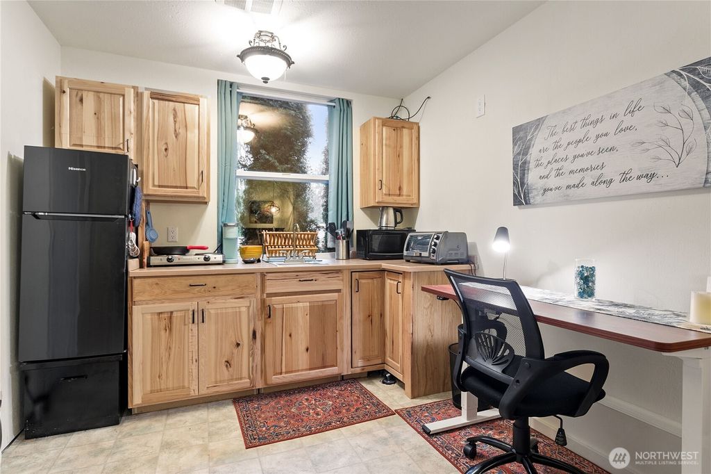 listing image 9365754186782032370