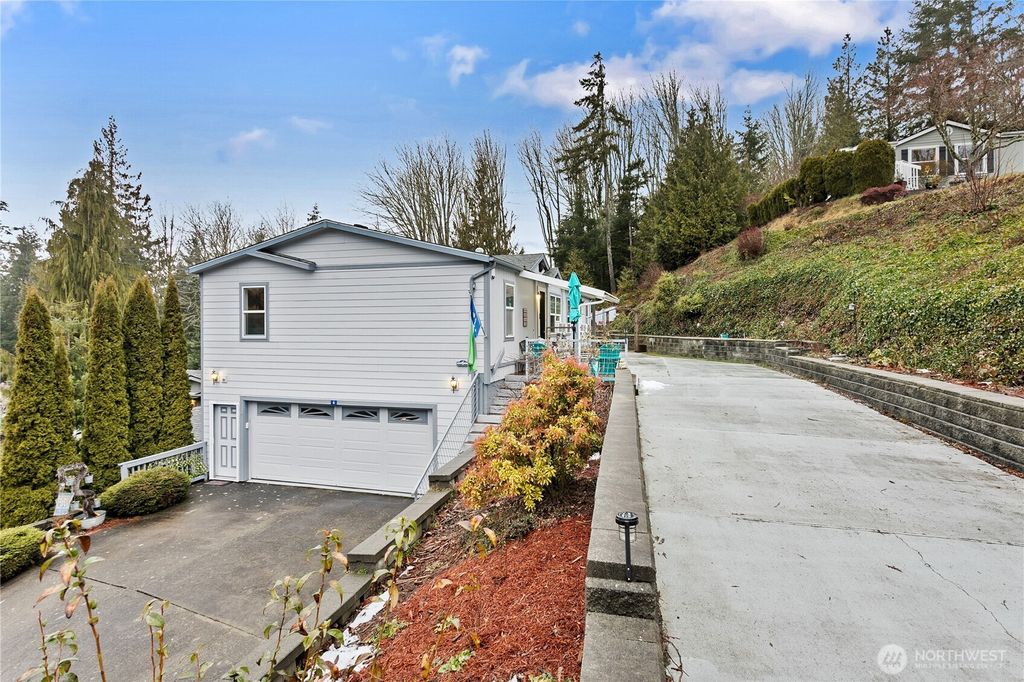 listing image 9362406404261807418