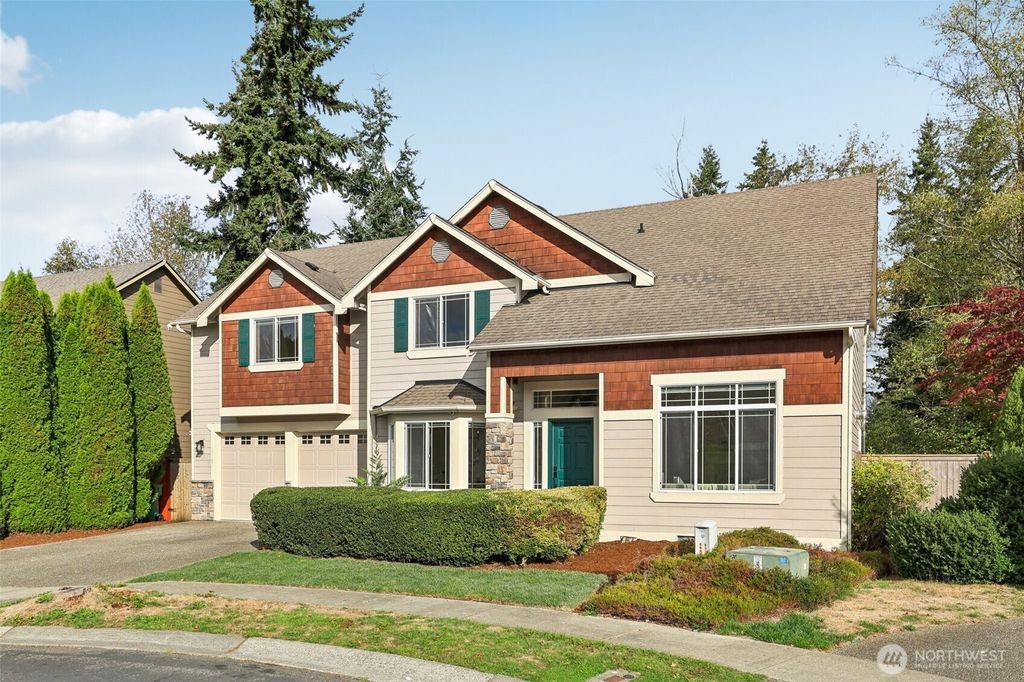 Photo of 1717 SW 144th pl sw Pl, Lynnwood, WA 98087 (MLS # 2443273)