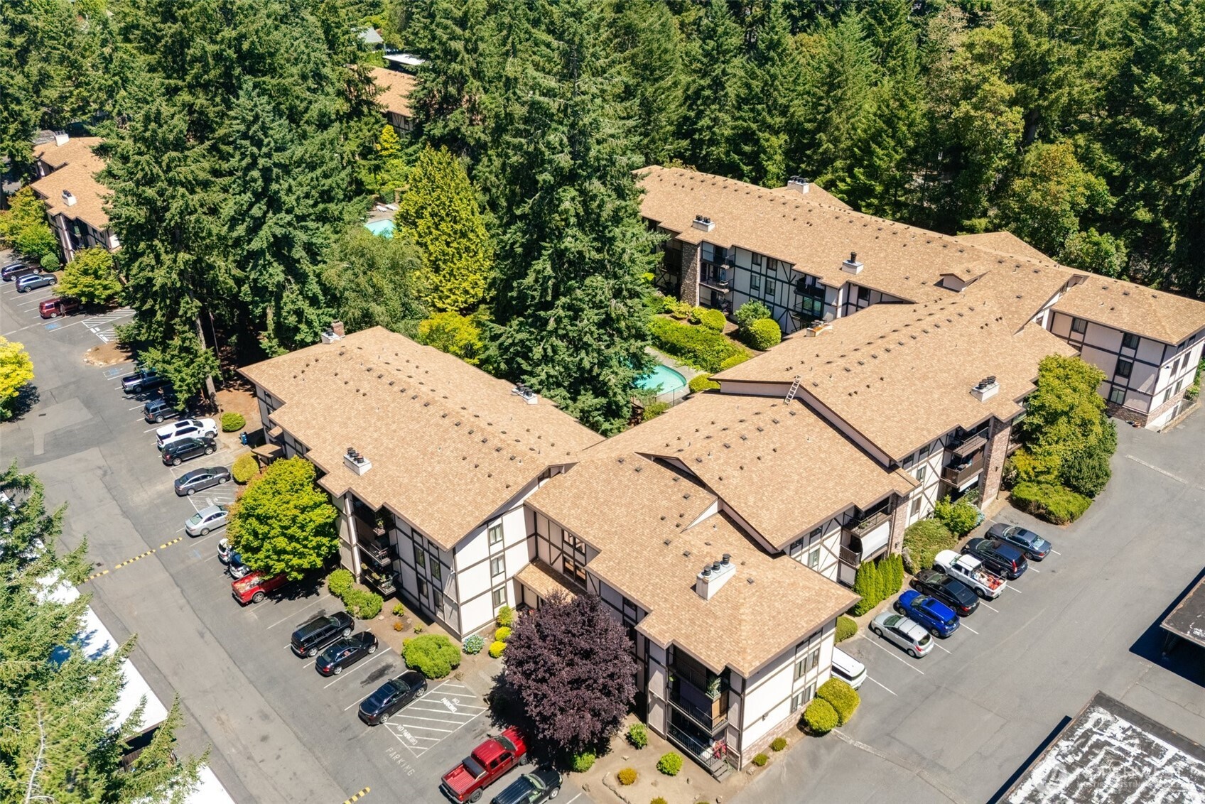 4601 Grandview Drive W R310