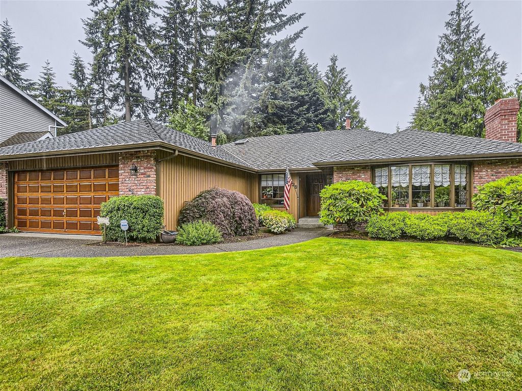 Photo of 1930 144th Street SE, Mill Creek, WA 98012 (MLS # 2126604)