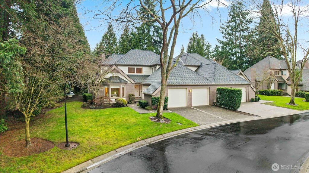 Photo of 1726 Bellevue Way NE, Bellevue, WA 98004 (MLS # 2478015)