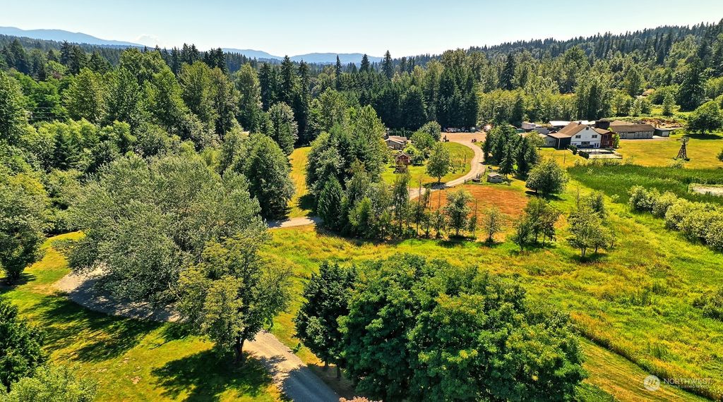 Photo of 12201 Avondale Road NE, Redmond, WA 98052 (MLS # 2073458)