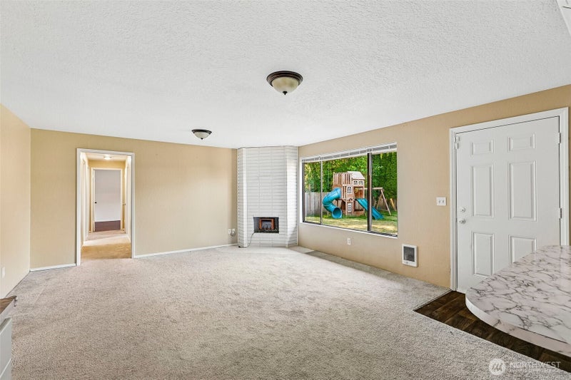 10204 21st Ave W