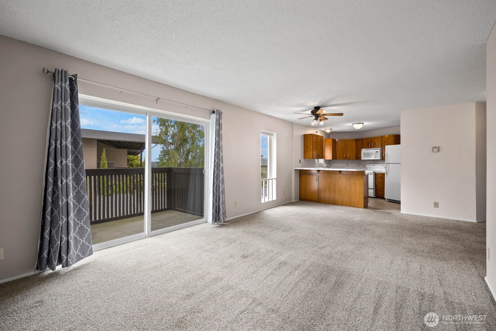 1425 S Puget Drive 117