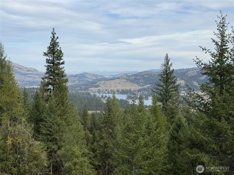 4 Lakeview Drive