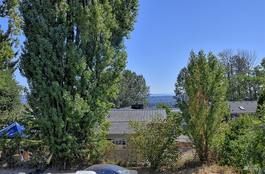 Photo of 5159 S 170th Street, SeaTac, WA 98188 (MLS # 1985078)